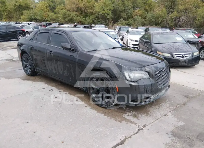 2020 Chrysler 300 фото