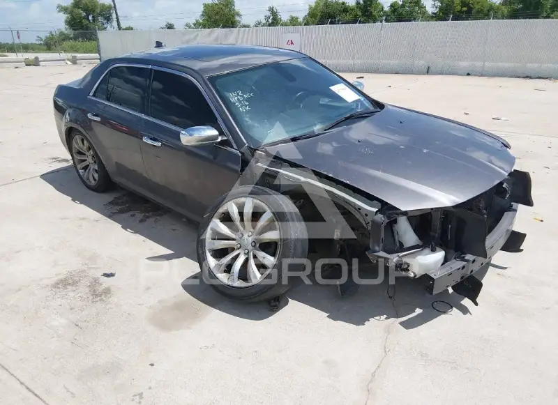 2020 Chrysler 300 фото