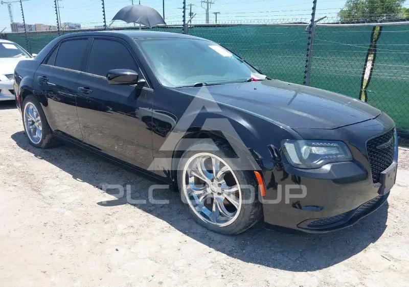 2020 Chrysler 300 фото