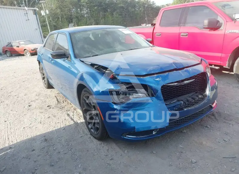 2020 Chrysler 300 фото