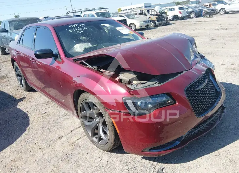 2020 Chrysler 300 photo
