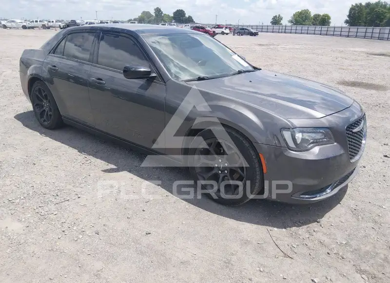 2020 Chrysler 300 фото