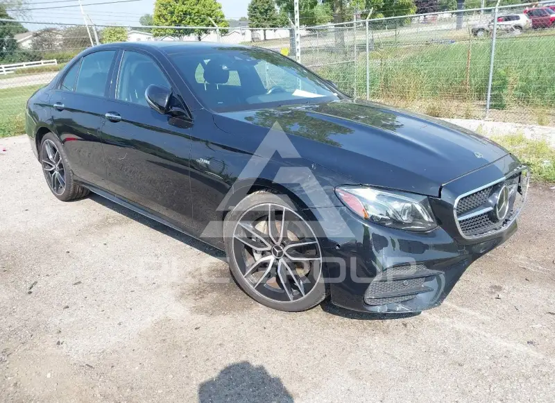 2020 Mercedes Benz E 53 AMG фото