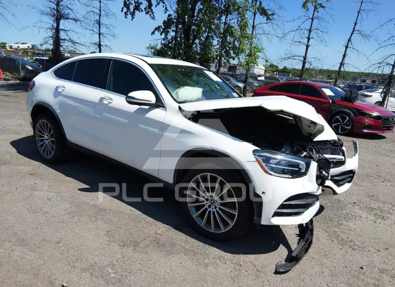 2020 Mercedes Benz Glc 300 фото