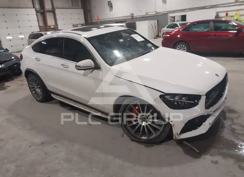 2020 Mercedes Benz Glc 300 фото