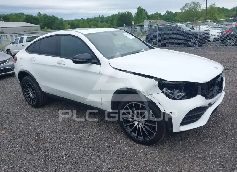2020 Mercedes Benz Glc 300 фото