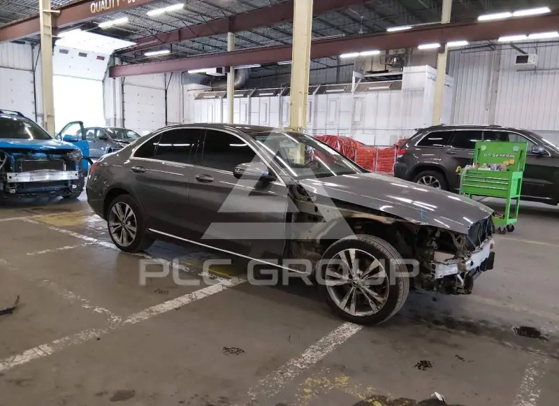2020 Mercedes Benz C 300 фото