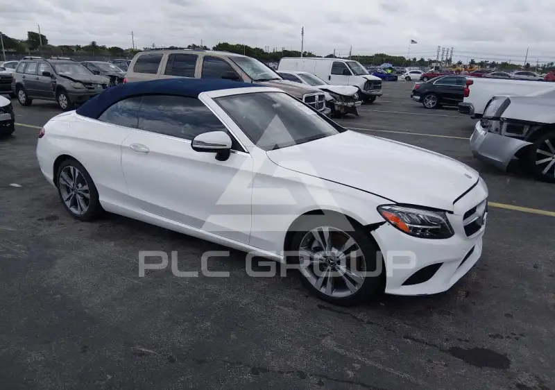 2020 Mercedes Benz C 300 фото
