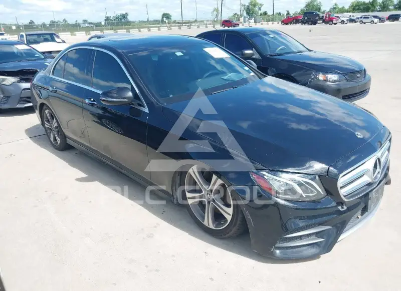 2020 Mercedes Benz E 350 photo