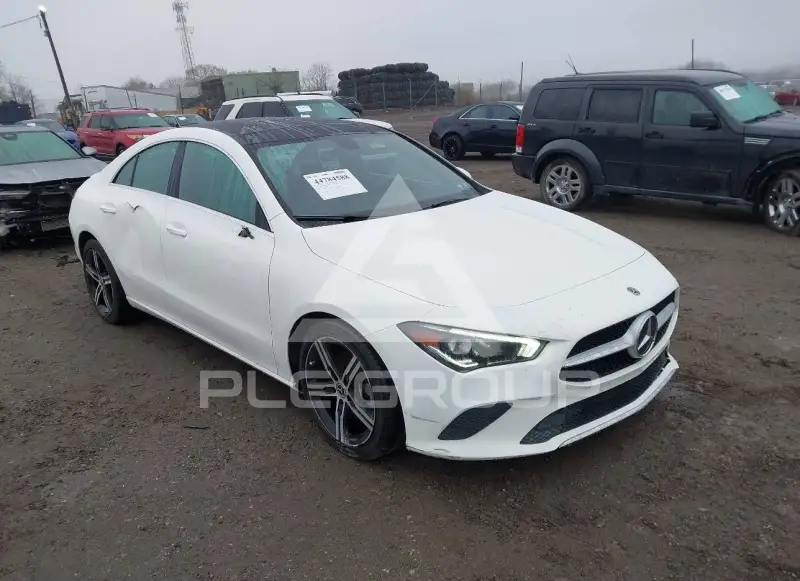 2020 Mercedes Benz CLA 250 фото