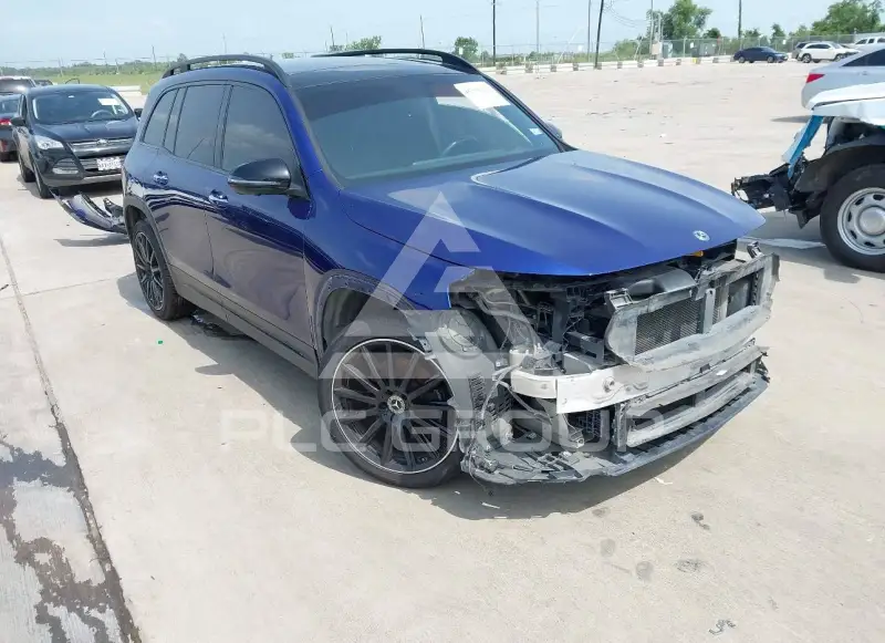 2020 Mercedes Benz GLB 250 фото