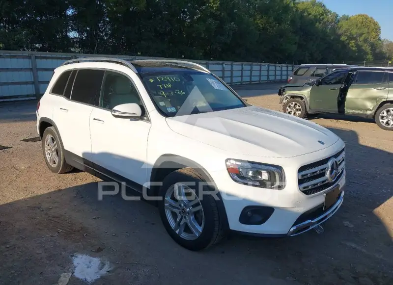 2020 Mercedes Benz GLB 250 фото