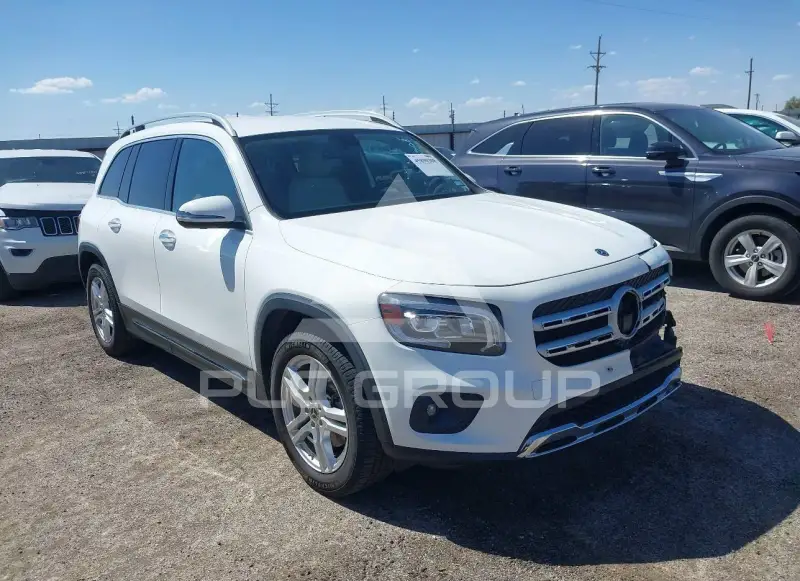 2020 Mercedes Benz GLB 250 photo