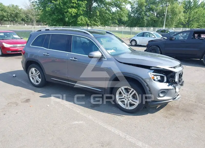2020 Mercedes Benz GLB 250 фото