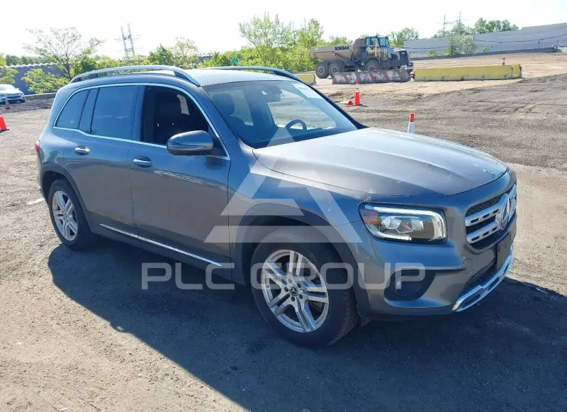 2020 Mercedes Benz GLB 250 фото