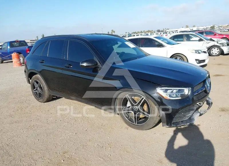 2020 Mercedes Benz GLC 300 фото