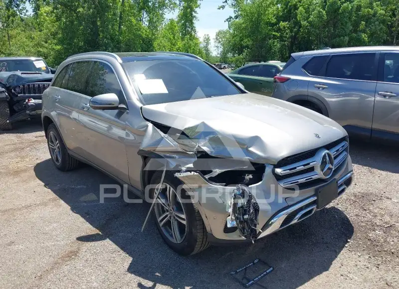 2020 Mercedes Benz GLC 300 фото