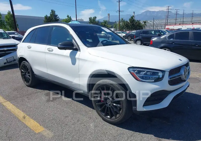 2020 Mercedes Benz GLC 300 фото