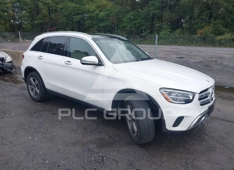 2020 Mercedes Benz GLC 300 фото