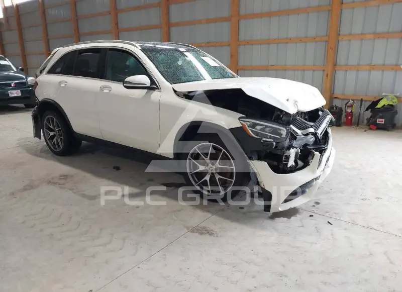 2020 Mercedes Benz GLC 300 фото