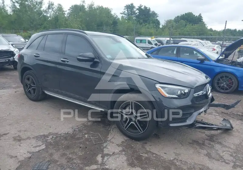 2020 Mercedes Benz GLC 300 фото
