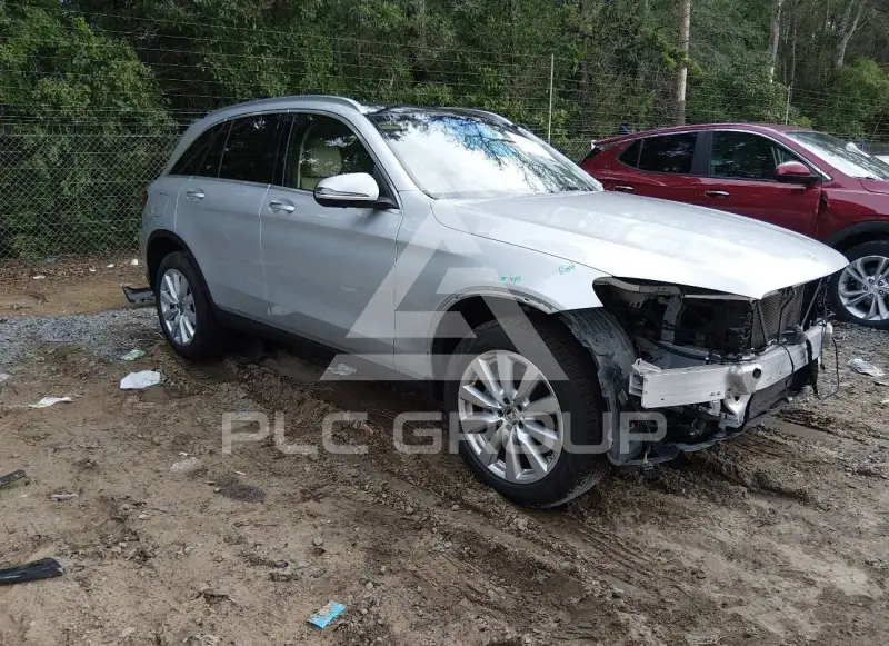 2020 Mercedes Benz GLC 300 фото