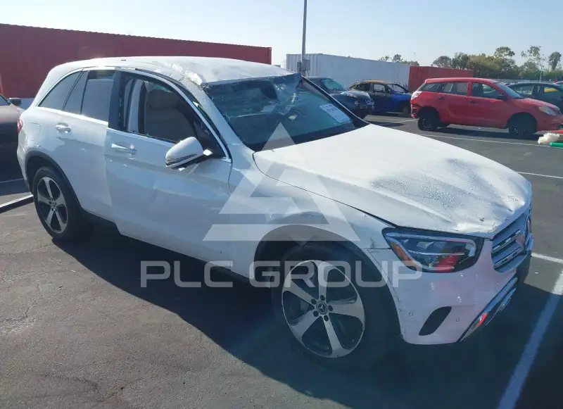 2020 Mercedes Benz GLC 300 photo