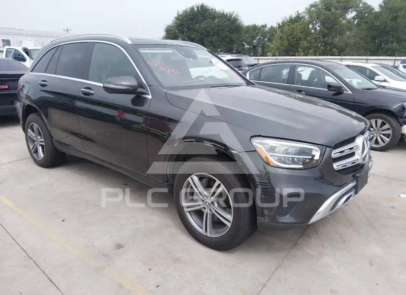 2020 Mercedes Benz GLC 300 фото