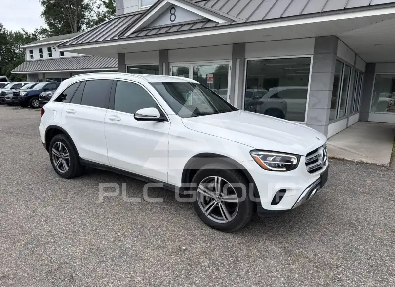 2020 Mercedes Benz GLC 300 photo