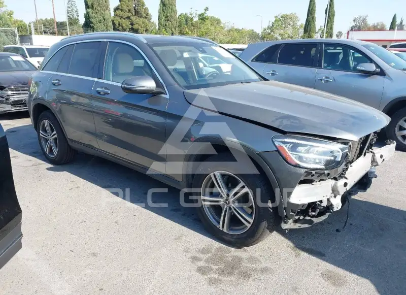 2020 Mercedes Benz GLC 300 фото