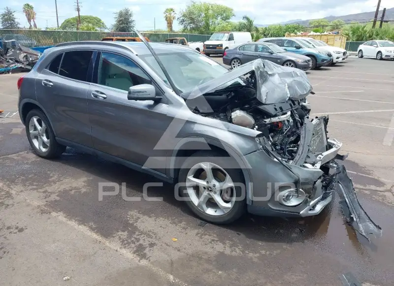 2020 Mercedes Benz GLA 250 фото