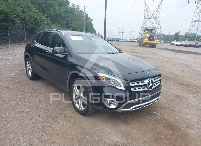 2020 Mercedes Benz GLA 250 фото