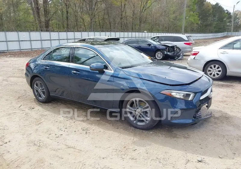 2020 Mercedes Benz A 220 фото