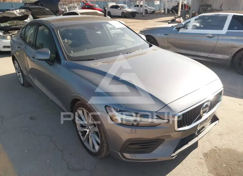2020 Volvo S60 photo