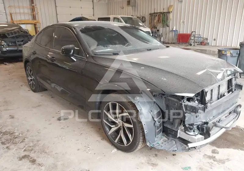 2020 Volvo S60 photo