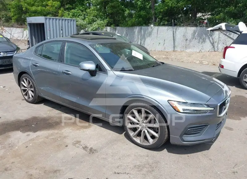 2020 Volvo S60 photo