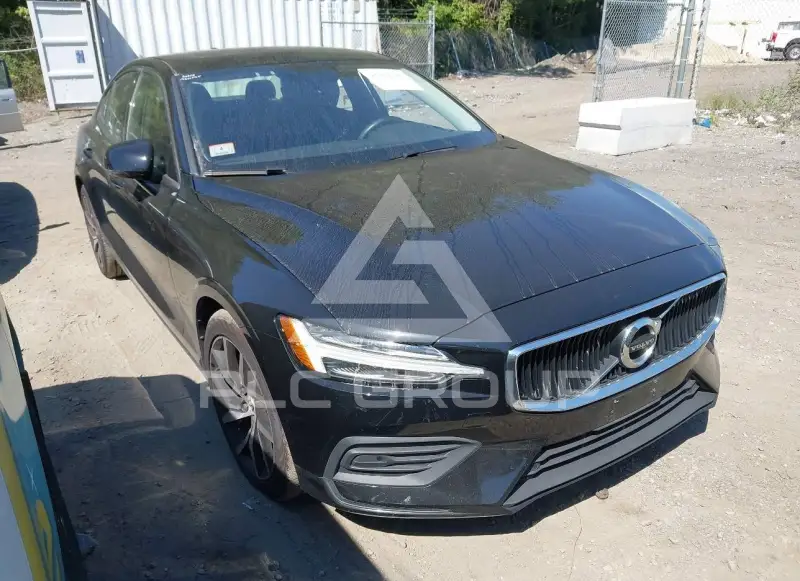 2020 Volvo S60 photo