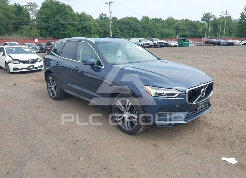 2020 Volvo XC60 photo