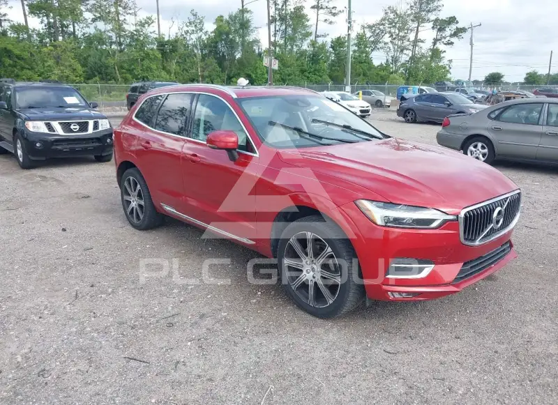 2020 Volvo XC60 photo