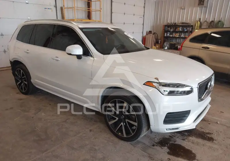 2020 Volvo XC90 photo