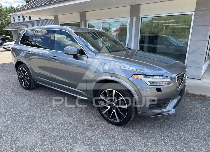 2020 Volvo XC90 photo