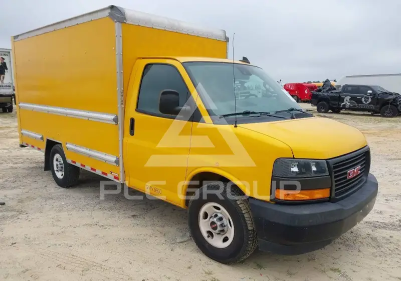 2020 GMC Savana фото