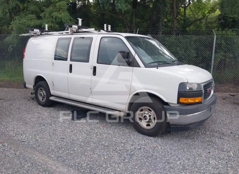 2020 GMC Savana фото
