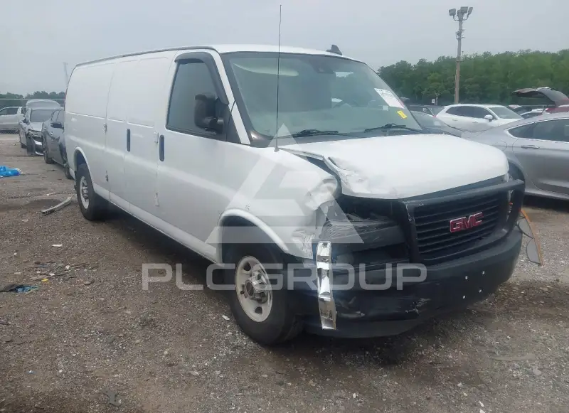 2020 GMC Savana photo