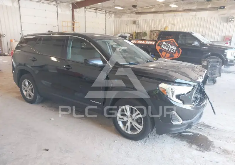 2020 GMC TERRAIN photo