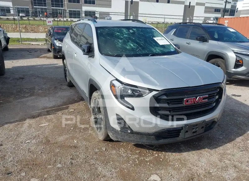 2020 GMC TERRAIN photo
