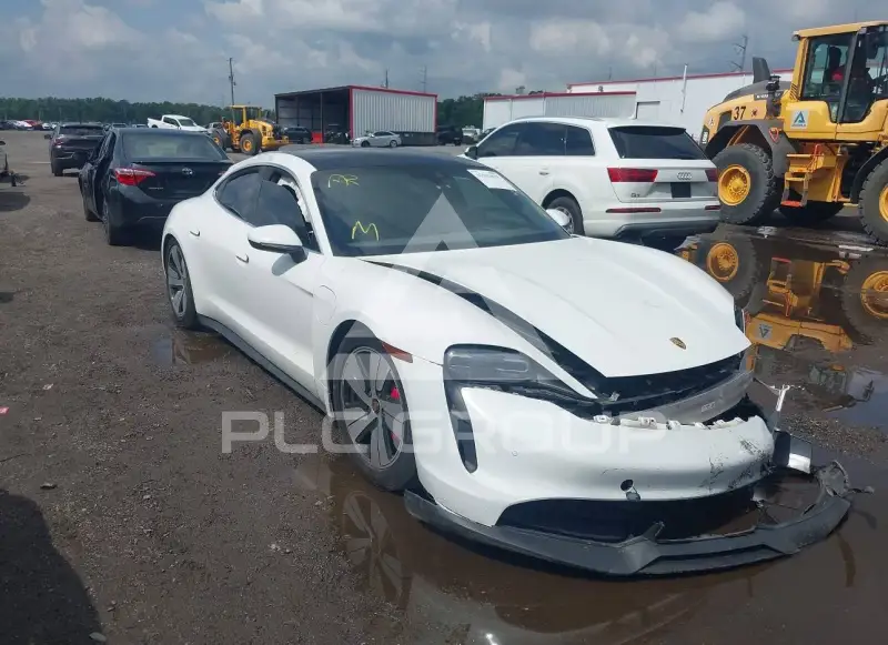 2020 Porsche Taycan photo