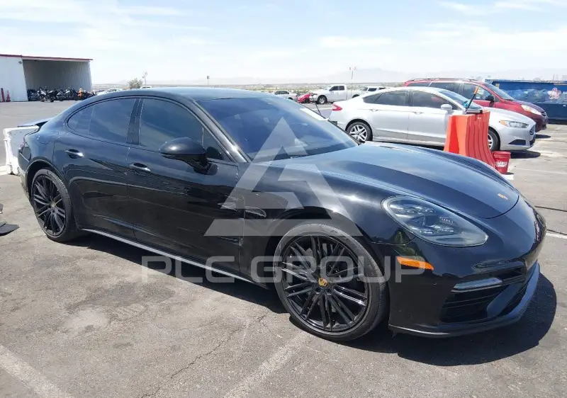 2020 Porsche Panamera фото