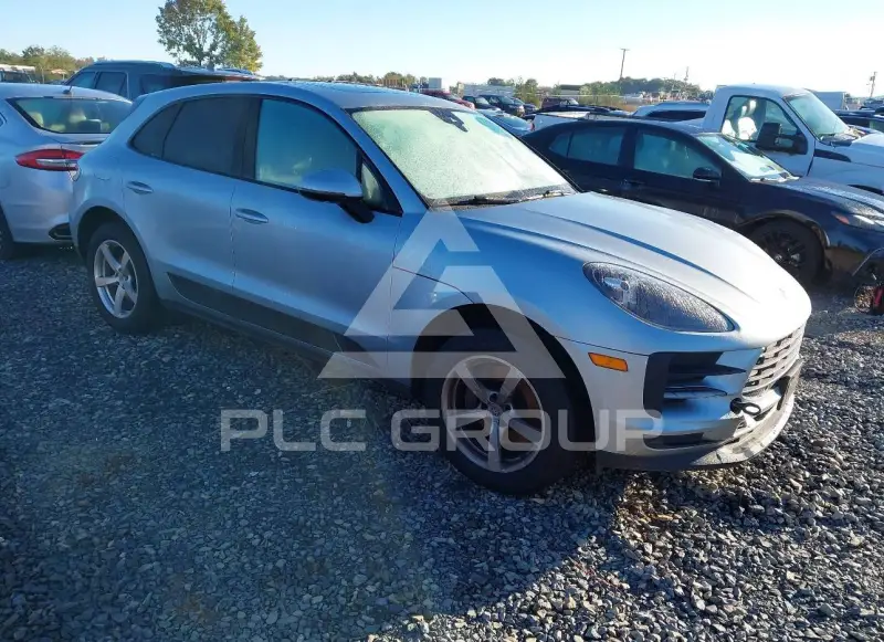2020 Porsche MACAN photo