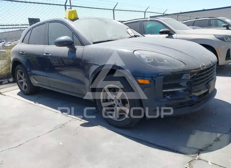 2020 Porsche MACAN photo
